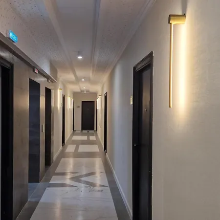 Axxis Nova Apartment Mamaia