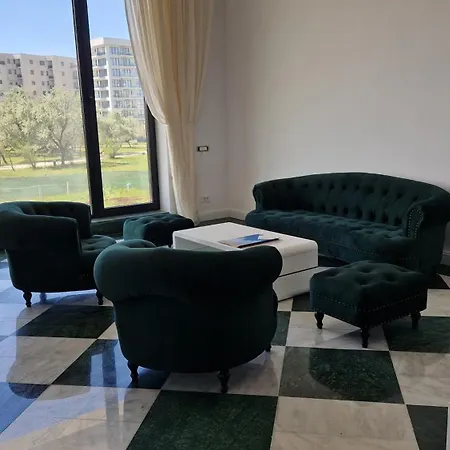 Axxis Nova Apartment Mamaia